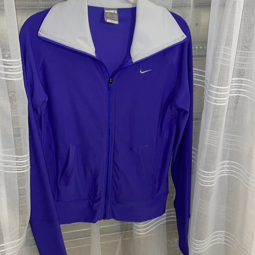 Nike zippie worn once - Picture 1 of 9